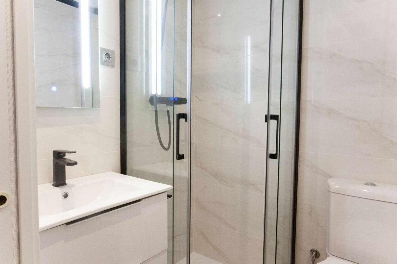New Moderno Y Elegante Apartamento Centrico Madrid Eksteriør billede